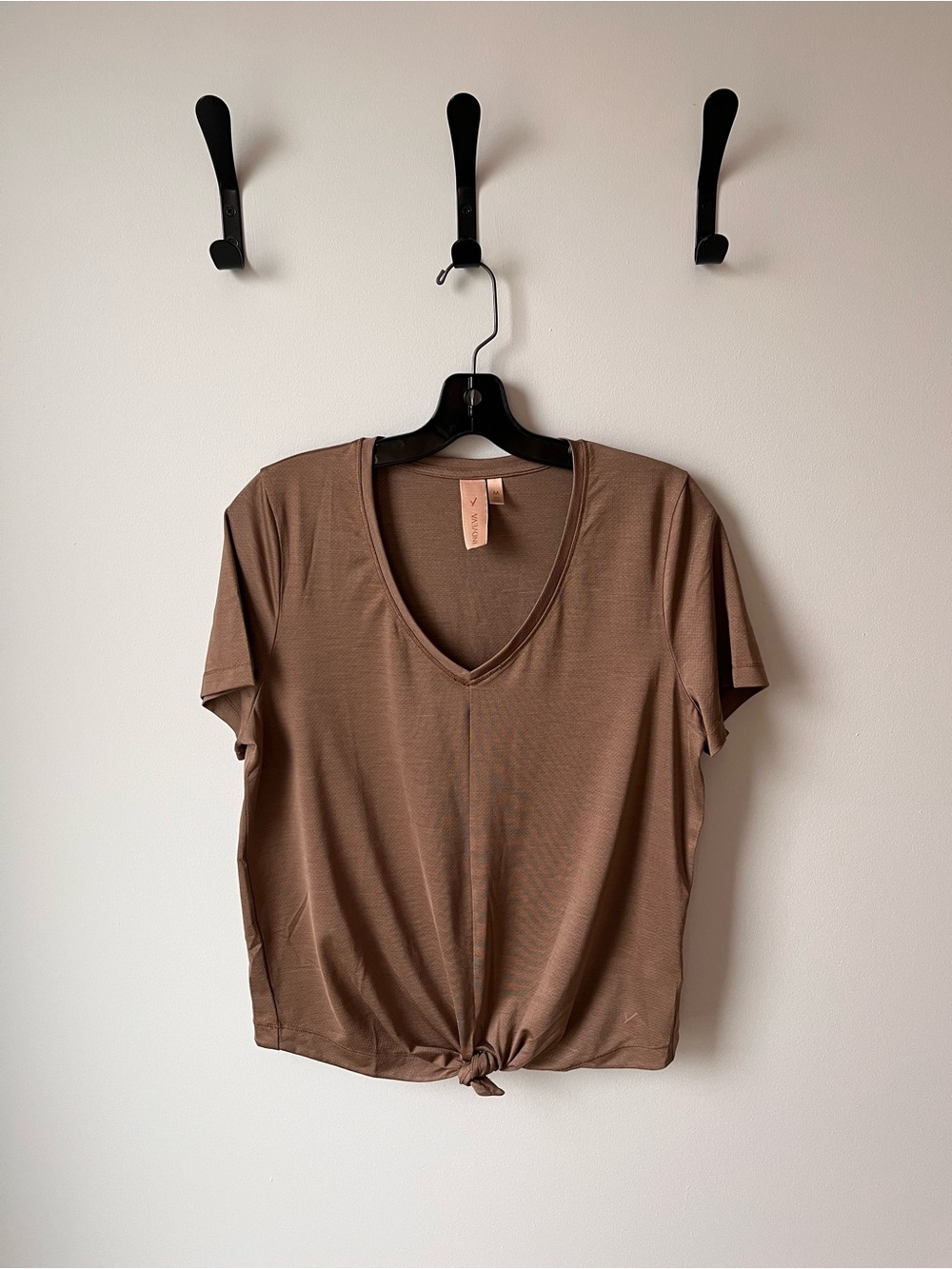 INDYEVA Women’s Brown V-Neck Tie-Front Top
Size medium 
Excellent condition